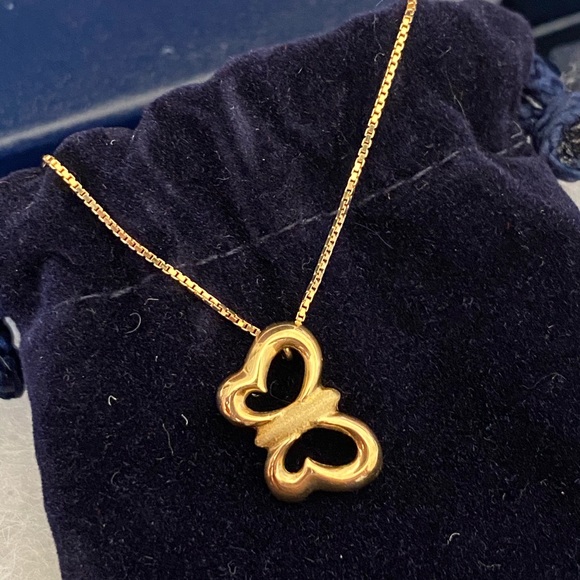 14K yellow gold butterfly pendant 16” necklace - Picture 3 of 12